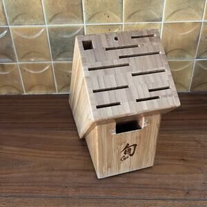 Shun 11-Slot Bamboo Wood Knife Block